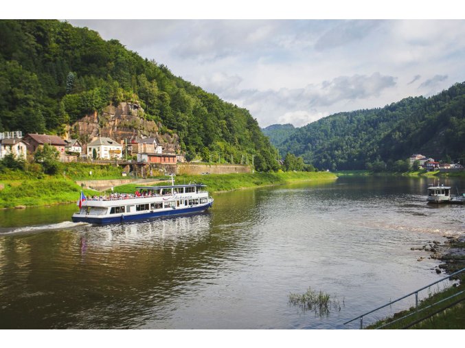 2 Loď Bohemia DC ve Hřensku