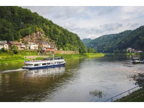 2 Loď Bohemia DC ve Hřensku