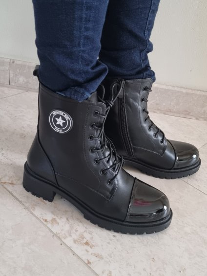 Kozačky kotníkové lakované  39-43