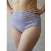 Kalhotky s krajkovým zdobením 225