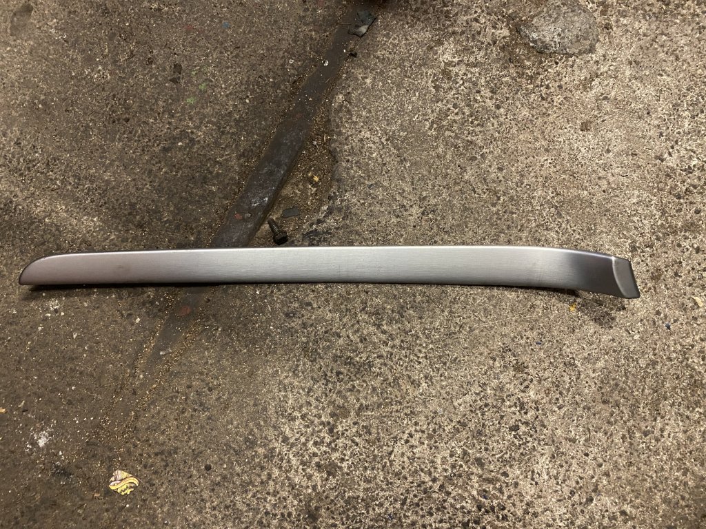 Ozdobná lišta Audi A4 8E0 867 410 8E0867410
