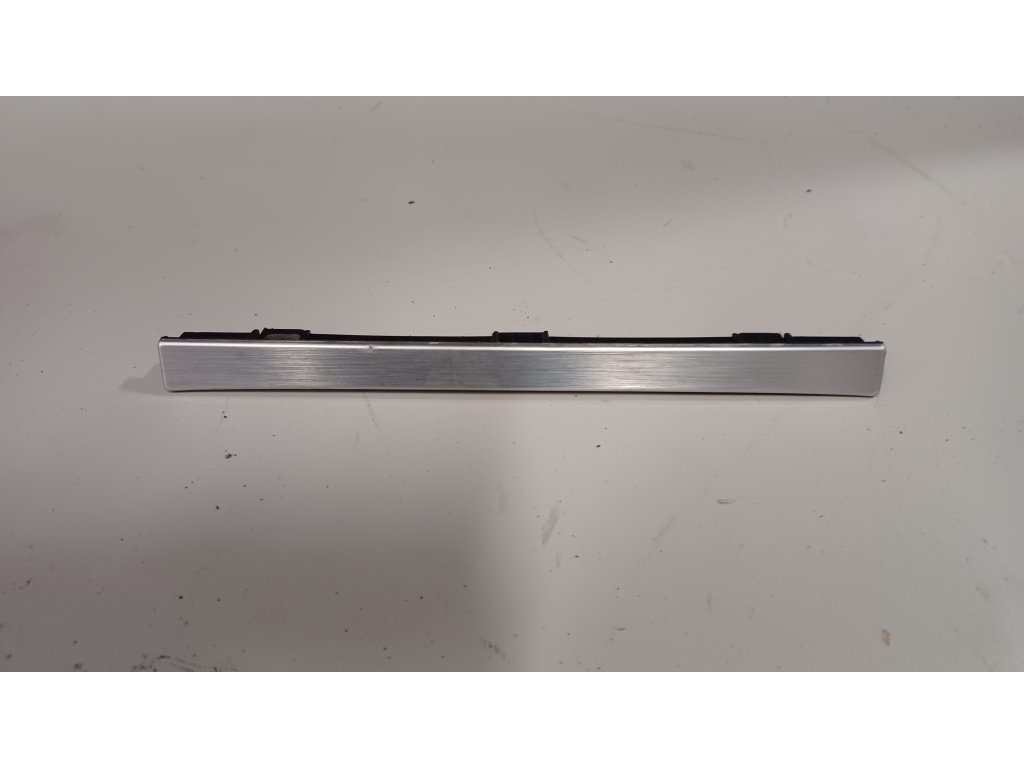 Lišta palubní desky VW Passat B6 3C0858336 3C0 858 336