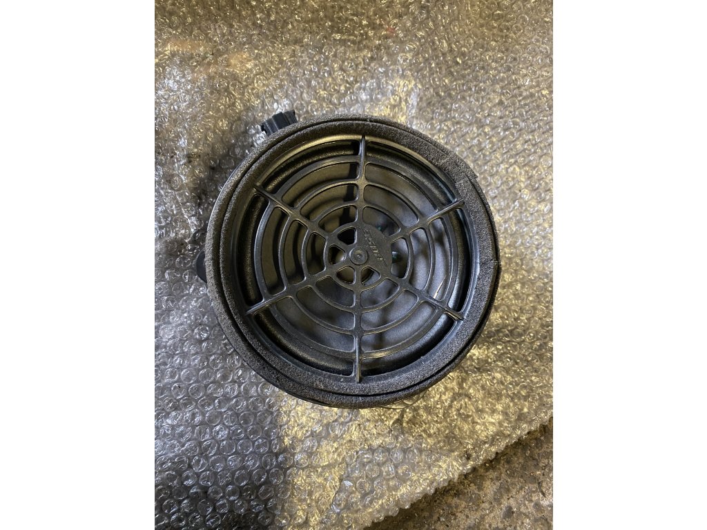 Reproduktor BOSE Audi A6 4F0 035 415 A 4F0035415A