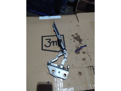 Právy Pant zaves kapoty AUDI A8 D3 4E0 823 302 E  4E0823302E