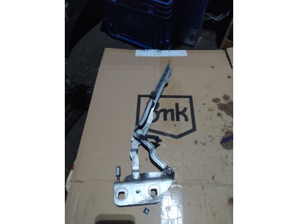 Levý Pant zaves kapoty AUDI A8 D3 4E0 823 301 E  4E0823301E