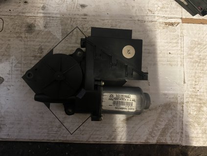 Motorek stahování oken pravý Škoda Fabia 1 2000-04  6Q1 959 802 6Q1959802