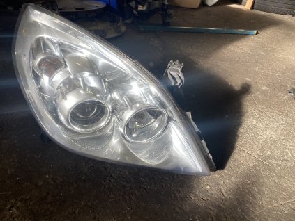 Přední práve světlo Opel Vectra 89312289 89312289
