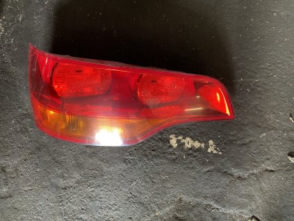 Zadní levé světlo Audi Q7 4L0 945 093 4L0945093