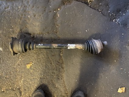 Poloosa leva přední Škoda Superb 3U0 407 271 3U0407271