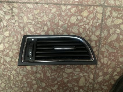 Průduch ventilace pravý Škoda Superb 2 3T0 819 702 3T0819702