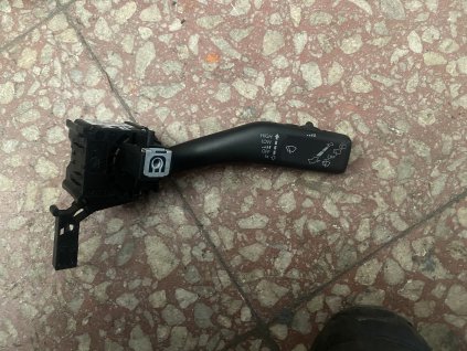 Ovládací páčka stěraču Škoda Superb 2  1K0 953 519 H 1K0953519H