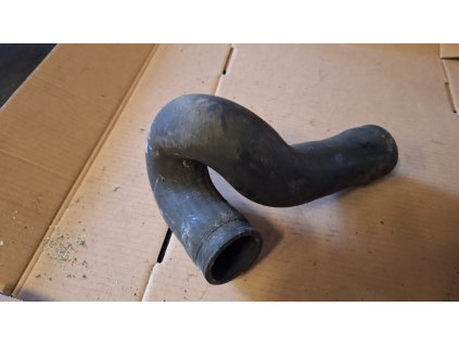 Tlaková trubka intercooleru 8D0145746 8D0 145 746