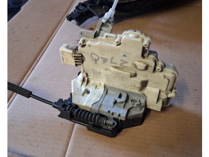Zámek dveří levý zadní Audi Q7 4L0867839 4L0 867 839