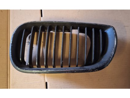 Přední maska levá BMW 3 E46 51 137 072 129 0 51137072129