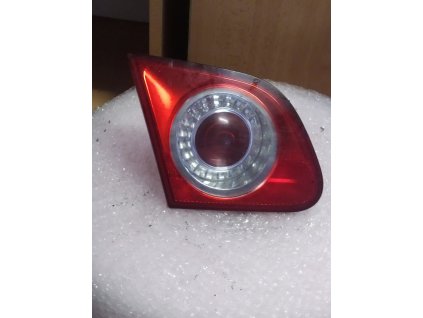 Leve zadni světlo Vnitrni Passat B6 sedan
