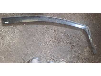 Deflektor vzduch předních dveří pravý Audi Q7 90389