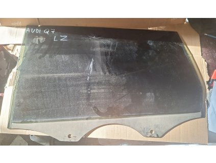 Sklo dveří levé zadní Audi Q7 4L