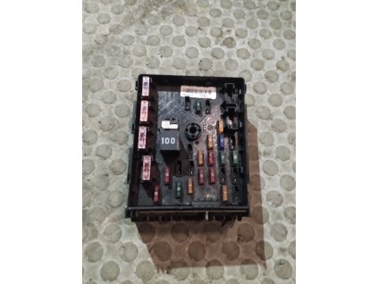 Pojistkova skříň VW Passat B6 3C0 937 125 A 3C0937125A