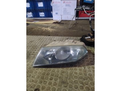 Levé přední světlo Octavia 2