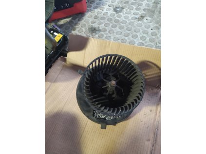 Ventilator Topeni Superb 2 3C1 820 015 N 3C1820015N 3C0 907 521 F 3C0907521F