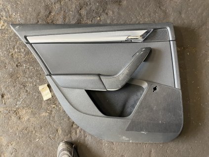 Tapecirung levý zadní Škoda Octavia III 5E5 867 211 5E5867211