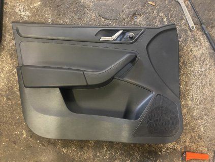 Tapecirung levý přední Škoda Rapid