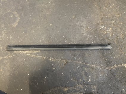 Stírací těsnění okna vnitřní levé Škoda Octavia III 5E5 839 479 5E5839479