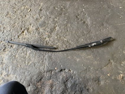 Přední stěrač čelního skla Škoda Rapid 5JB 955 410 5JB955410