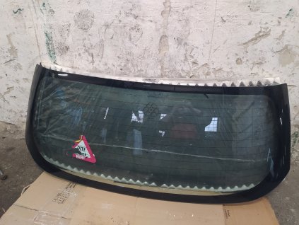 Zadní sklo Toyota Corolla 2002-2007 hatchback
