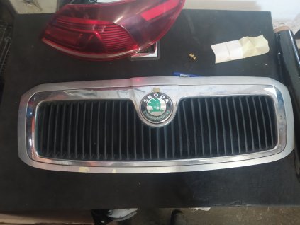 Přední maska Superb 1 3U0 853 651 C 3U0853651C