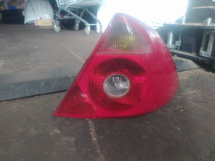 Prave zadní světlo Ford Mondeo mk3
