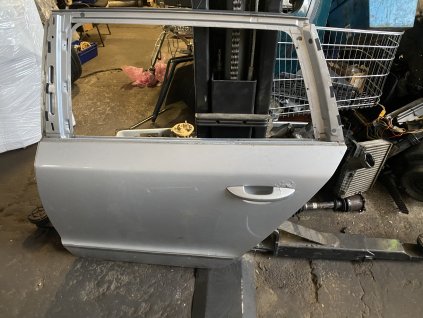 Dveře levé zadní Škoda Superb 2 Combi