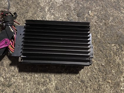 Zesilovač Audi A8 4E0 035 223 A 4E0035223A