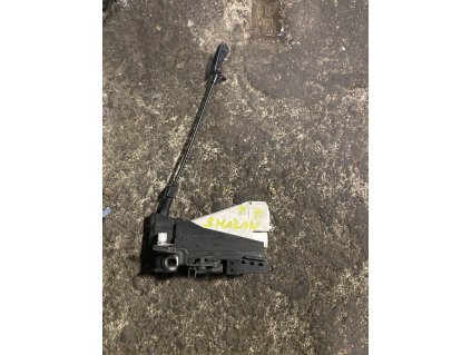 Zámek dveří pravý přední VW Sharan