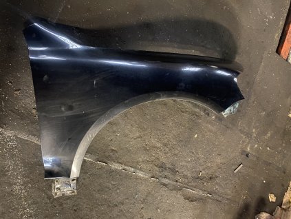 Blatník pravý přední VW Touareg