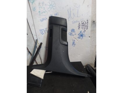 Krýt levého středního sloupku s větráním Audi A8 4E0 819 723 C 4E0819723C