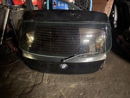 Páté dveře BMW 1