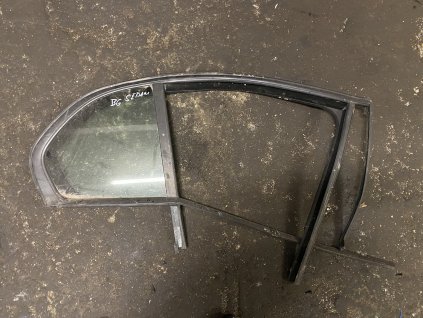 Zadní pravé boční sklo VW Passat B6 Sedan