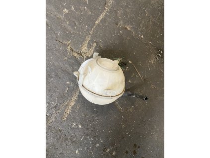 Expanzní nádobka VW Golf V 1K0 121 407 A 1K0121407A