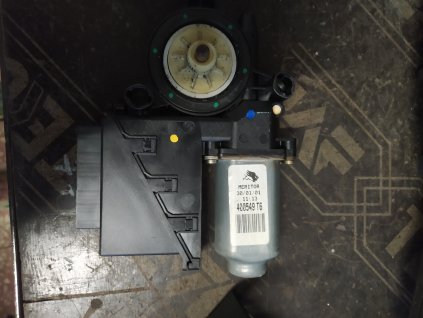 Motorek stahování oken Fabia I Pravý přední 2000-2004 6Q1 959 802 6Q1959802