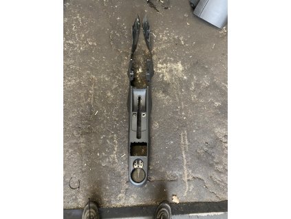 Středový tunel Škoda Rapid