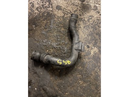 Hadice chladiče VW Passat B5.5 8D0 121 101 AD 8D0121101AD