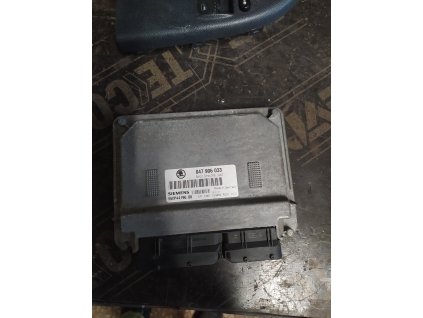 Řídící jednotka 047 906 033  047906033