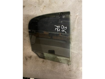 Zadní pravé boční sklo VW Passat B6 sedan