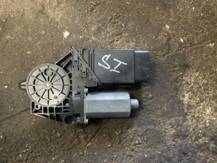 Motorek stahování oken Škoda Superb 1 105404-301 105404-301