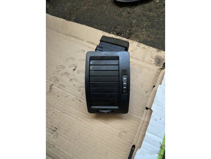 Průduch ventilace levý Škoda Octavia 2 1Z0 819 701 1Z0819701