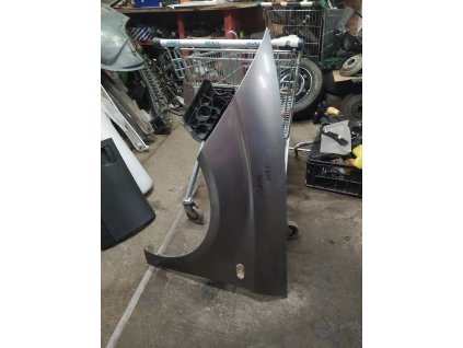 Levý přední blatník Seat Toledo