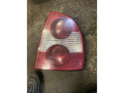 Zadní pravé světlo VW Passat B5.5 sedan