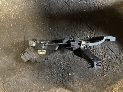 Zámek dveří pravý zadní Ford Mondeo IV 6M2A-R26412 BC 6M2A-R26412BC