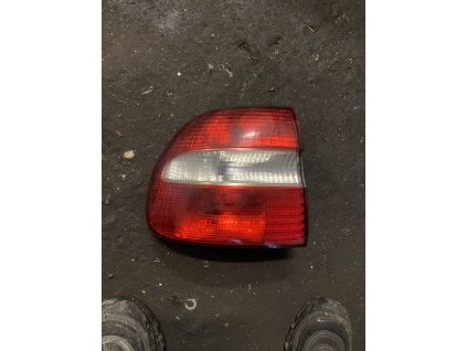 Zadní světlo levé Volvo V40